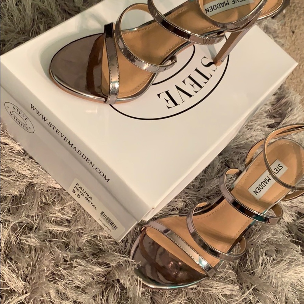 Steve Madden Metallic Heels